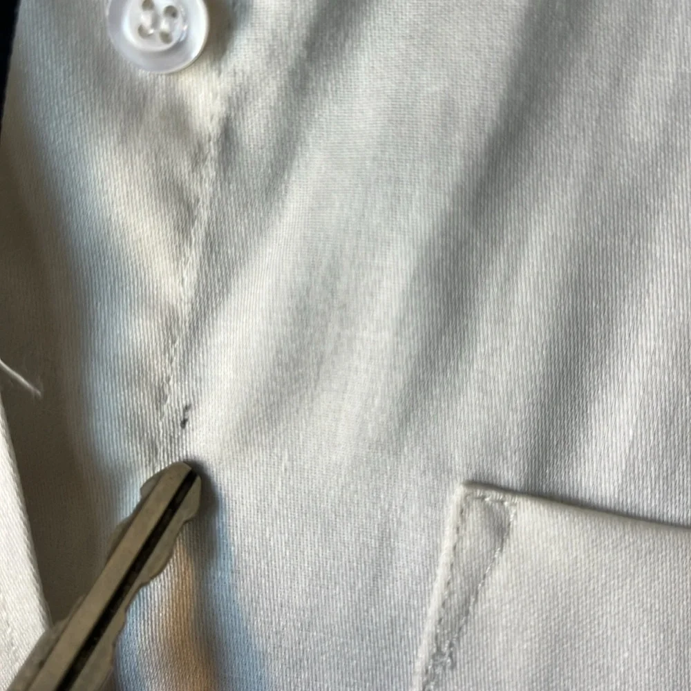 Ruby Rd. White Button-Up Shirt, Read - Picture 3 of 8
